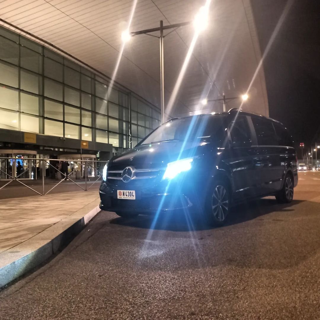 Un dia qualsevol..... #viatges #viptransfer #barna #equipo #presidencia #pais #eeuu🇺🇸