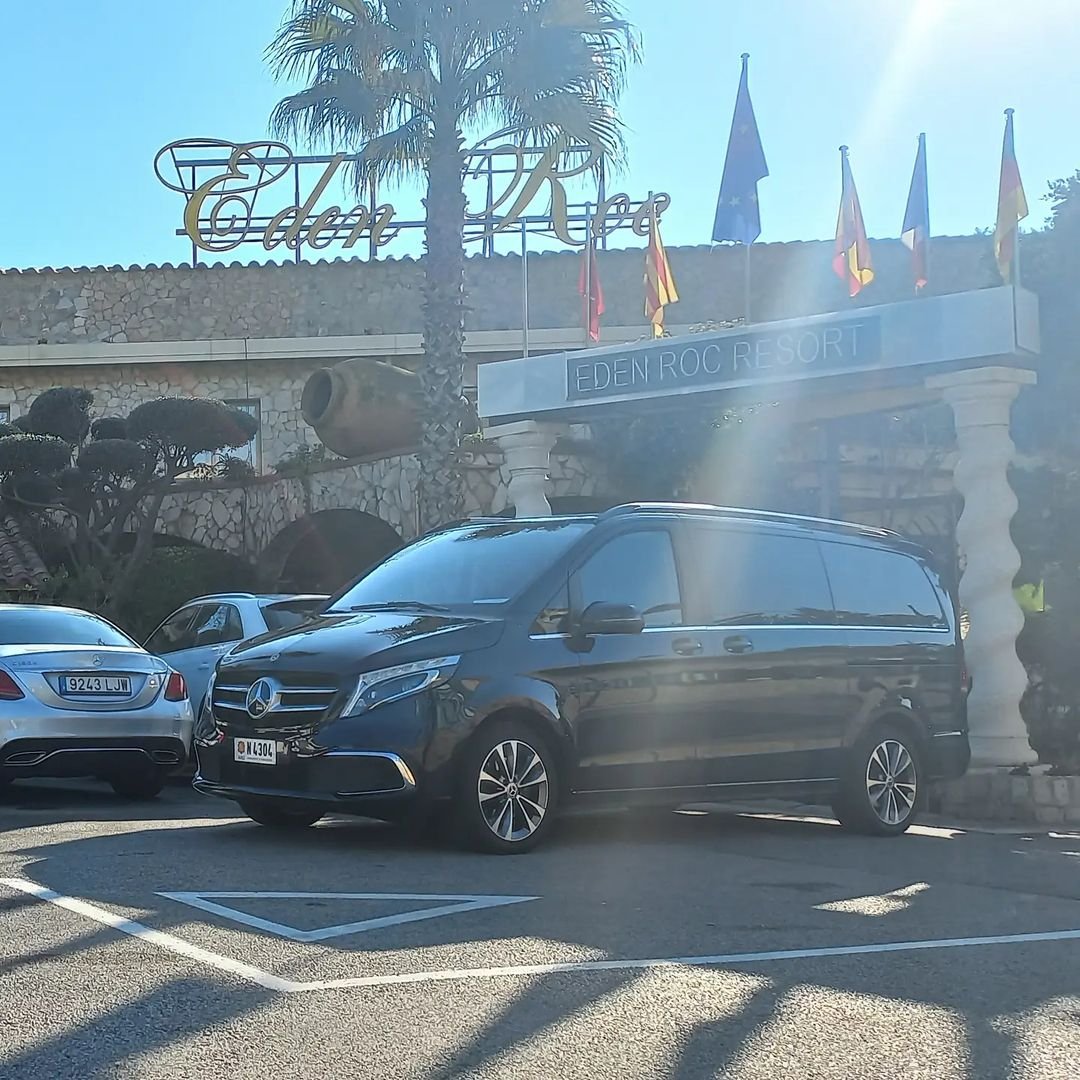 Situado en el coraz&oacute;n de la Costa Brava, en primera l&iacute;nea de mar y rodeado por el Mediterr&aacute;neo, Eden Roc Mediterranean Hotel & Spa, nace